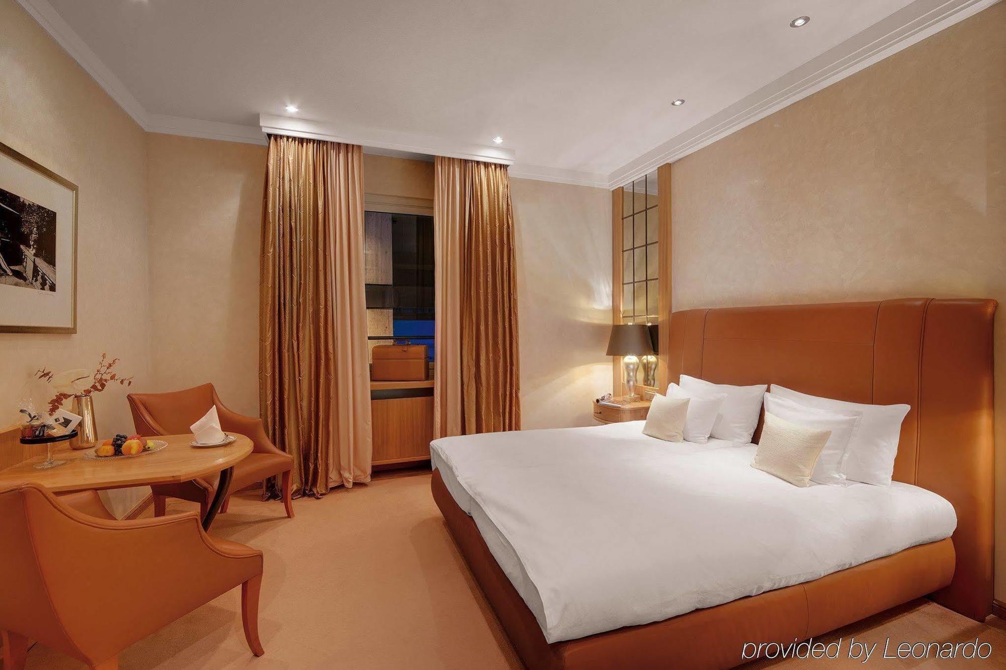 Hotel Koenigshof München Rom bilde